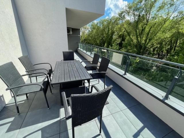 Lakeside Family & Studio Apartments Keszthely Εξωτερικό φωτογραφία