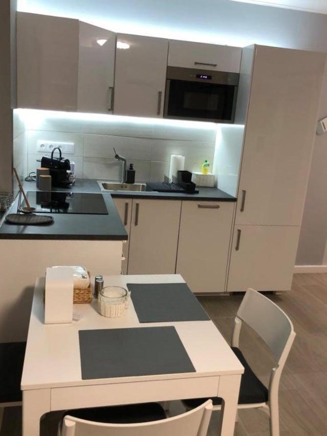 Lakeside Family & Studio Apartments Keszthely Εξωτερικό φωτογραφία